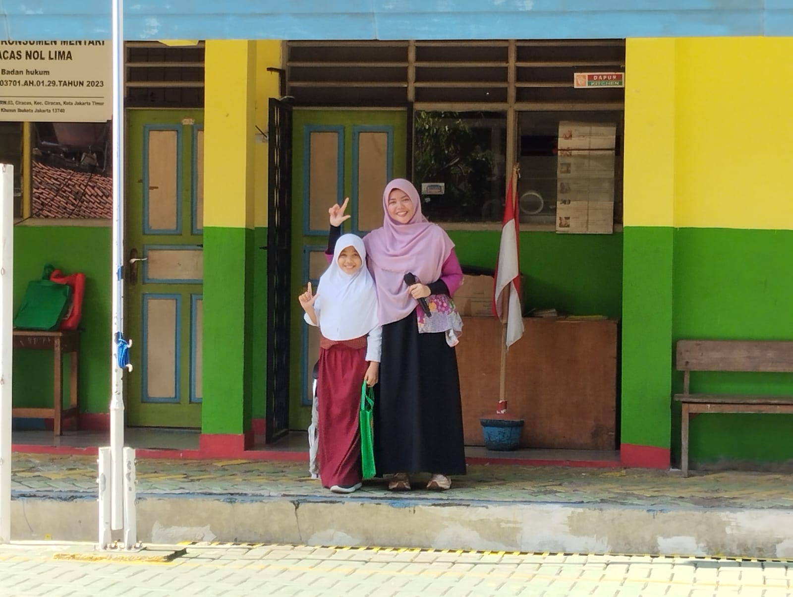 Wisata LiterAsyik Ke SDN Ciracas 05